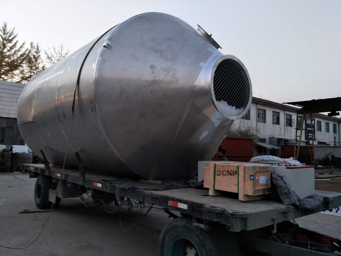 凱米特新材料棒爐、時(shí)效爐脫硝廢氣治理設(shè)備發(fā)貨